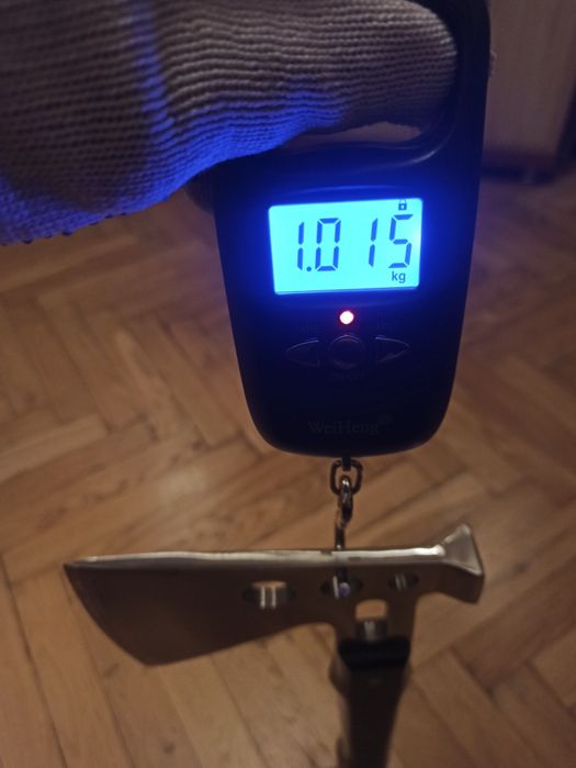 Топор туристический