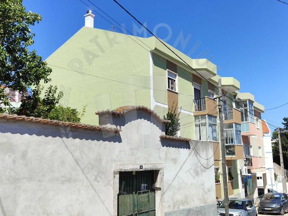 Apartamento T2 para venda em Sassoeiros, Carcavelos – Ler descrição