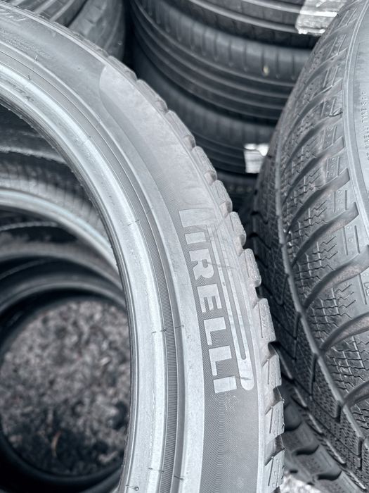 235 40 19 Pirelli Sottozero 3 80% 2025 Шини Зима