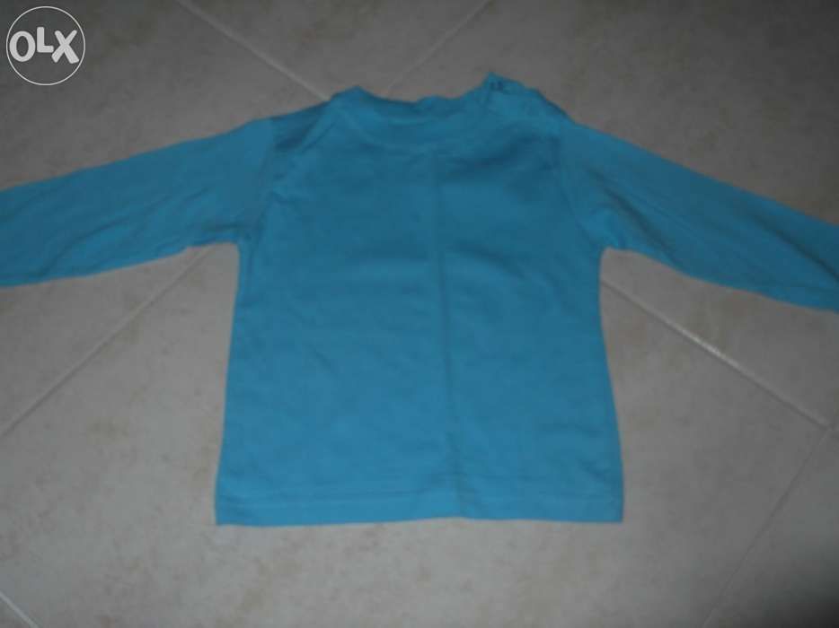 Blusa azul dos 9 aos 12 meses
