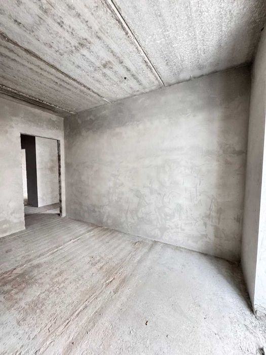 Продаж двокімнатної квартири біля озера