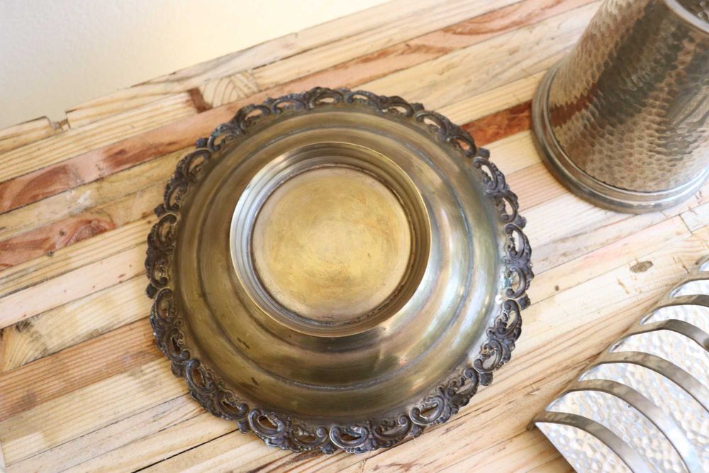 Fruteira, Caneca, Caixinhas, Colheres e Outros Artigos.