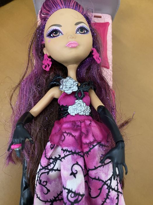 Книга дом для куклы Ever After High
