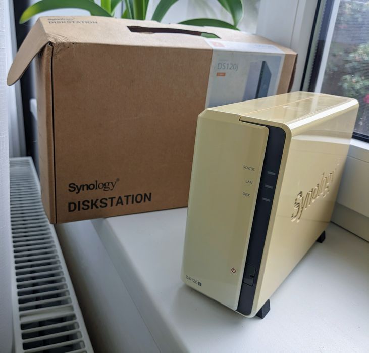 Домашній сервер NAS synology ds120j (альтернатива Google photo)