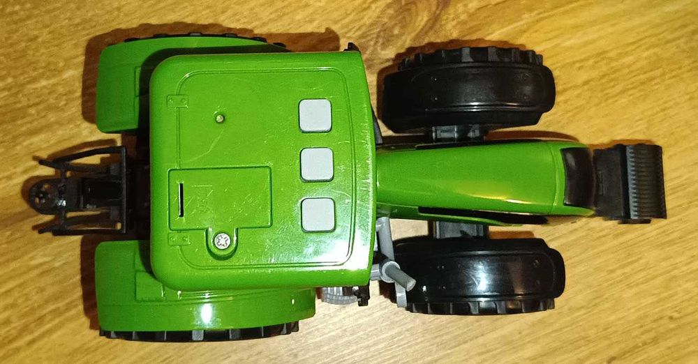 Traktor Hipo 20 cm