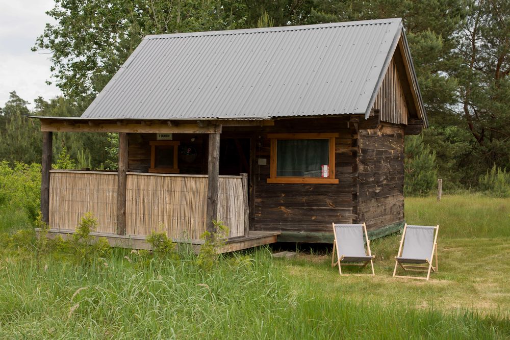 Podlaskie Zacisze nad Bugiem. Kameralny spichlerz. Oryginalny mały spichlerz zamieniony w przytulny domek.