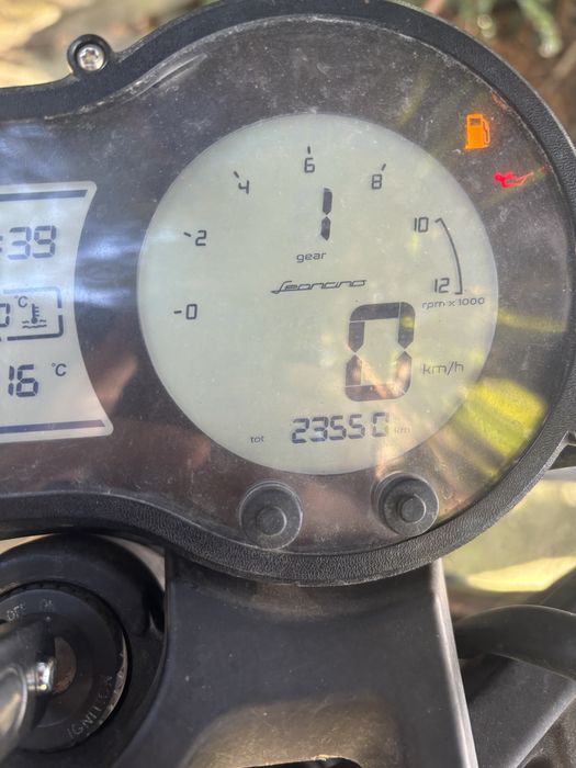 Benelli leoncino 500