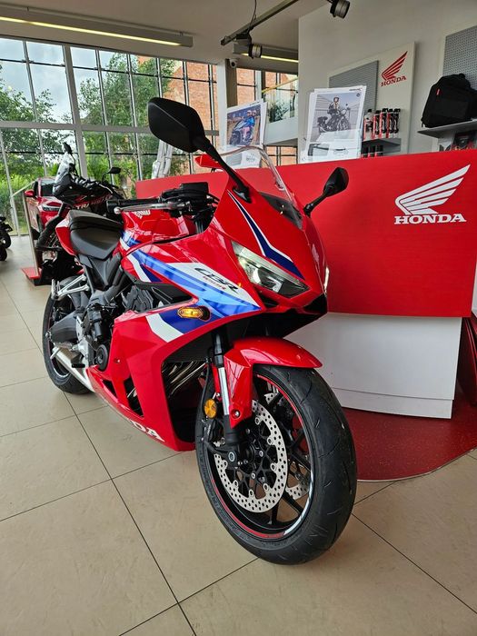 Honda CBR 650R E -Clutch ---Dostępna w salonie od ręki także w kolorze czarnym