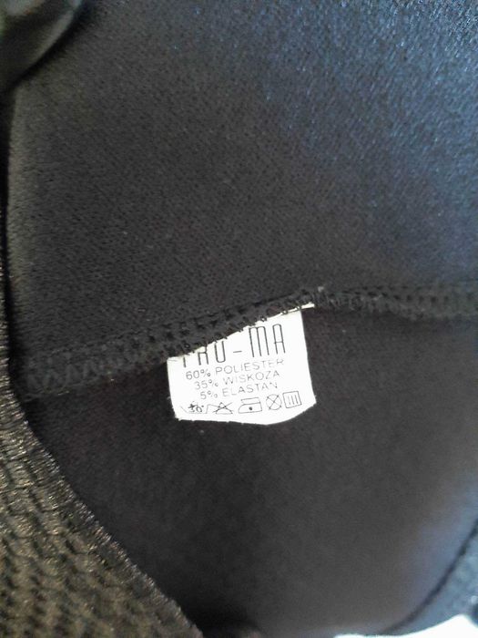 Sukienka czarna z rękawem 3/4 - rozmiar 40/42