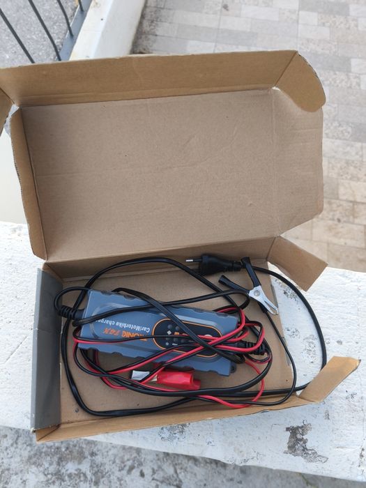 Carregador de baterias Tronic T4X
