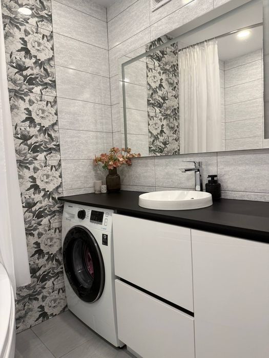 3 кімнати • 106 м² • 10 поверх — стильна квартира з ремонтом та меблям