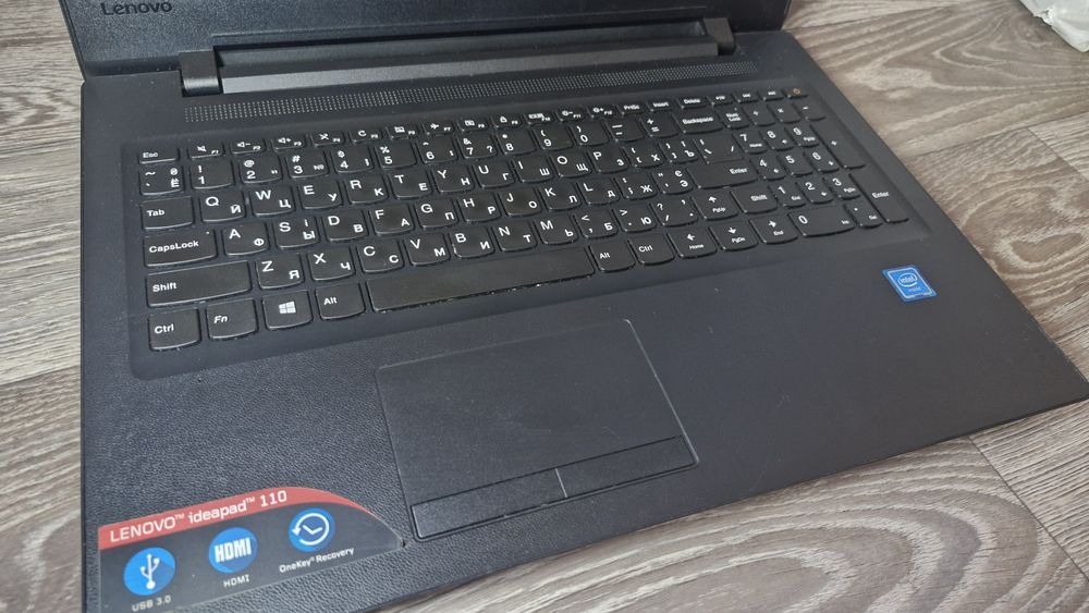 Продаж  ноутбука