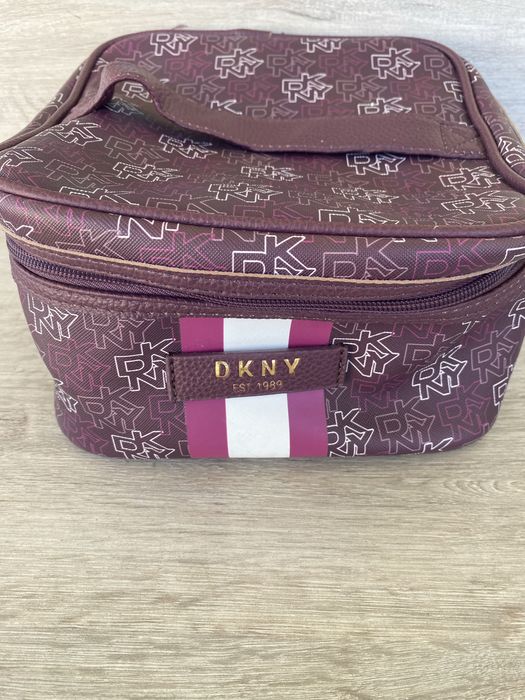 Kosmetyczka damska Dkny