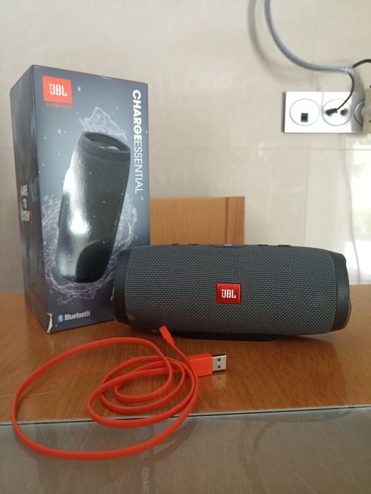 Jbl Charge Essential (20w)