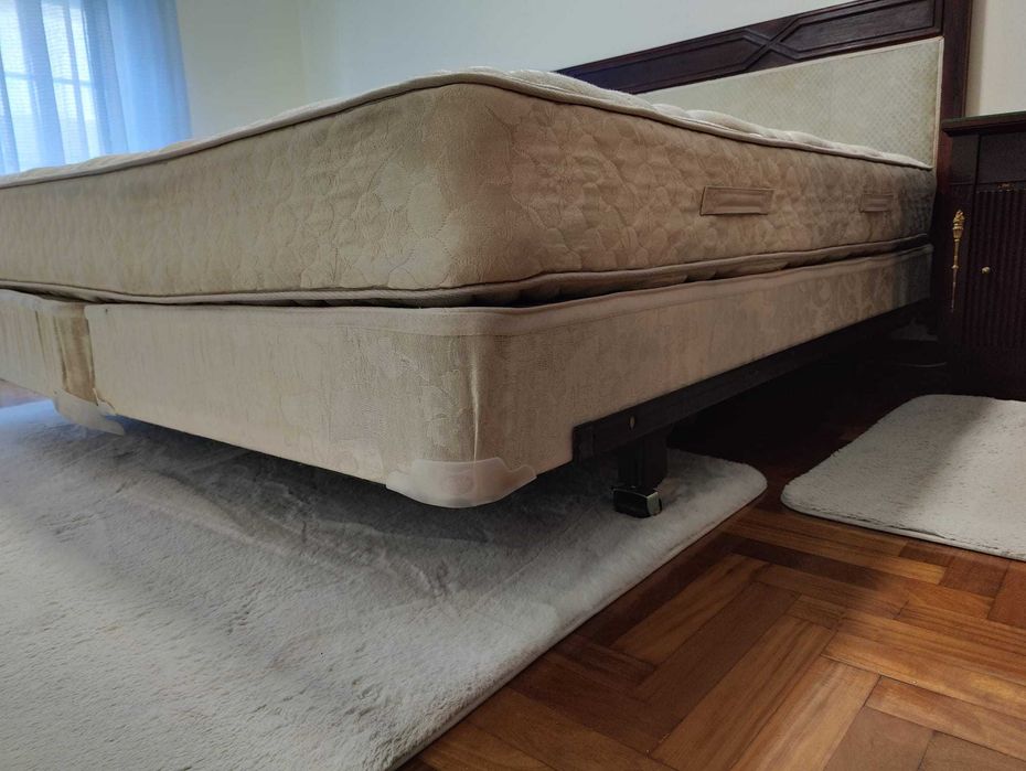 Cama de casal 200x200 cm
