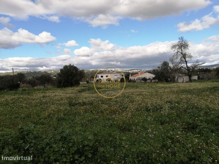 Terreno  vedado, totalmente plano proximo do Triangulo Dourado com agu — Albufeira E Olhos De Água, Faro