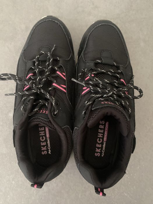 Ténis   skechers preto   , em bom estado