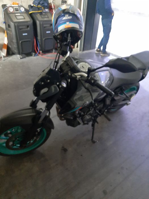 MT 07,12mil km,mota esta como nova