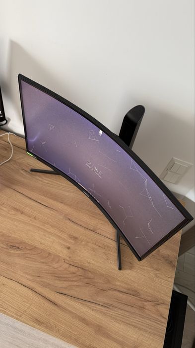 Ігровий монітор 27" Samsung  Odyssey G7 240 Гц
