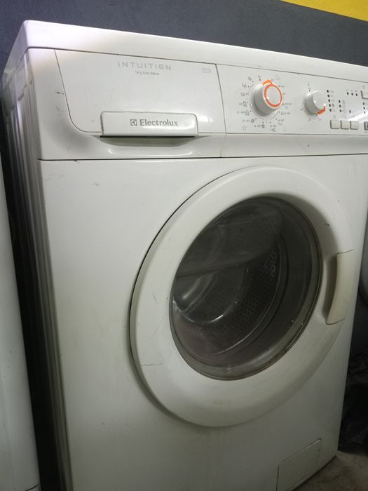 Продам стиральную машину Electolux