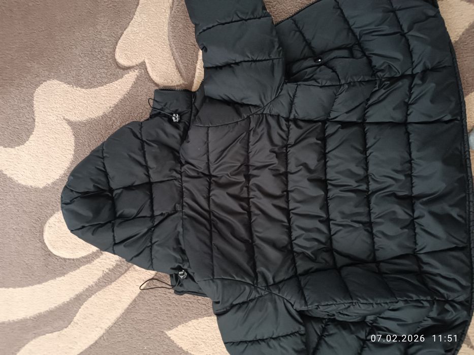 Курточка для дівчинки