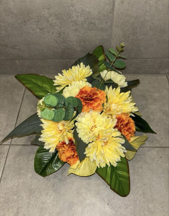 Stroiki - Kompozycje nagrobne - Bukiety Kwiaty