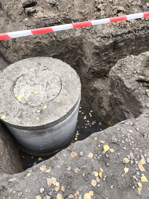 Копка траншей под воду и фундамент