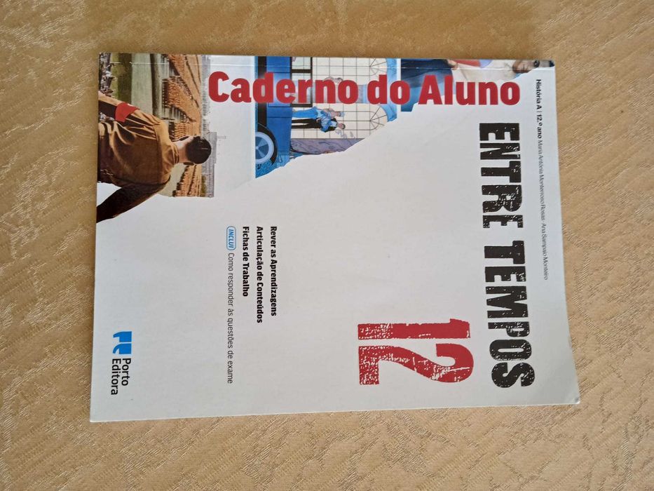 Caderno  - Entre Tempos - História A - 12.º ano (NOVO)