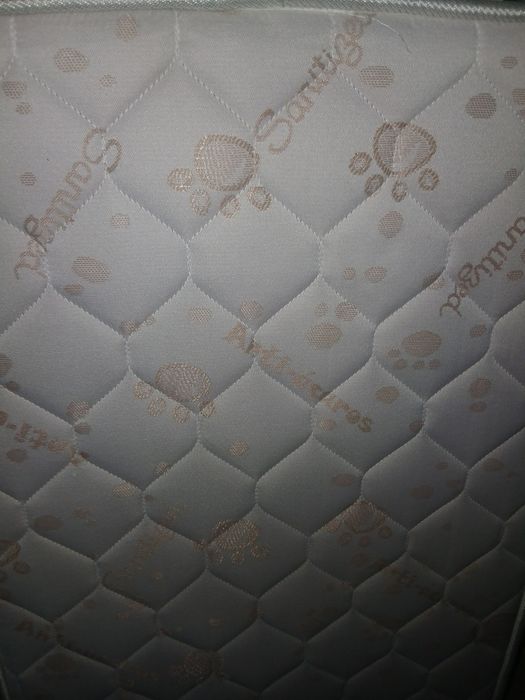 Cama grades com colchão