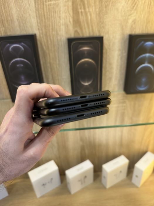 Оптовий продаж iPhone XR | Оригінал Apple | Б/У | Різні кольори