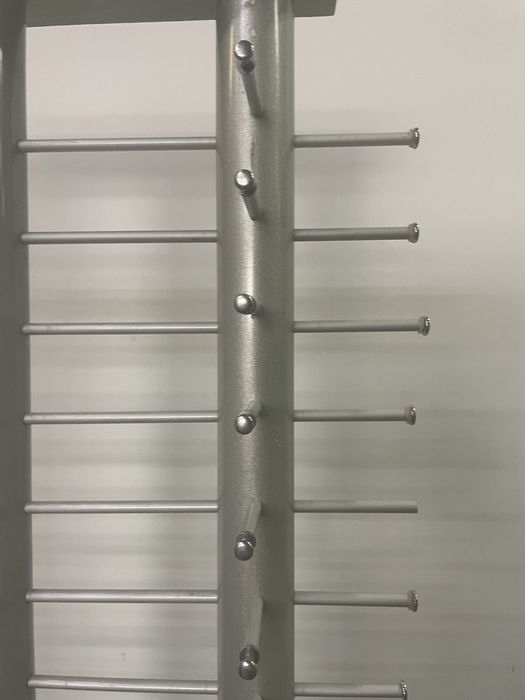 Подставка под очки