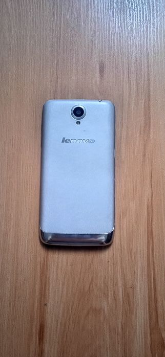 Мобильные телефоны на запчасти