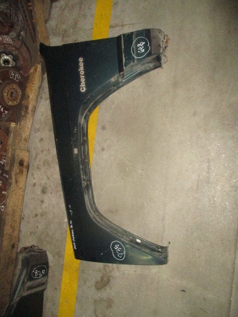 Guarda-lamas esquerdo JEEP Grand Cherokee I (ZJ)