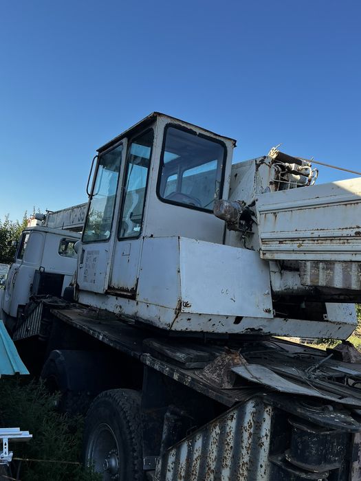 Автокран КС-3575А