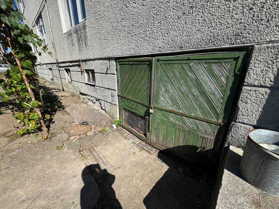 Продається півособняк у с. Опришівці по вул. Зразкова (11)