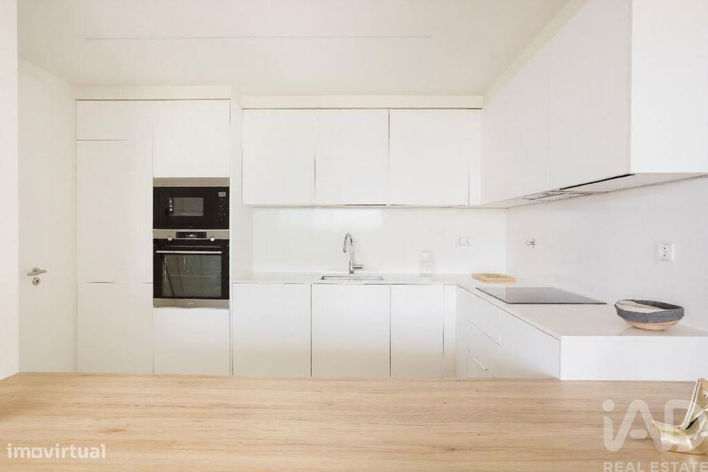 Apartamento T2 em Armação de Pêra de 94,00 m2