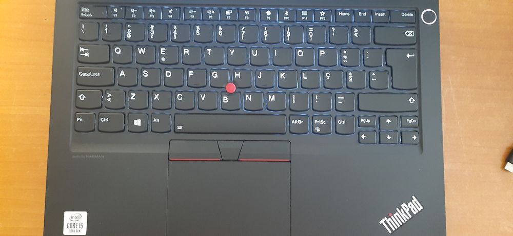 Portátil / Labtop Lenovo E14 Gen2 10ªG| 14,1"-IPS | i5-10210u | 16G-DDr4 | NVMe512G |M| W11