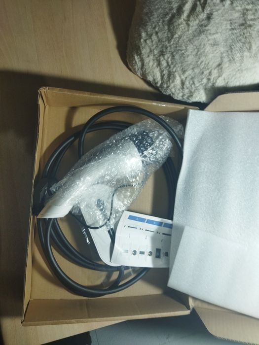 Carregador tipo 2 com ecrã 8A-16A