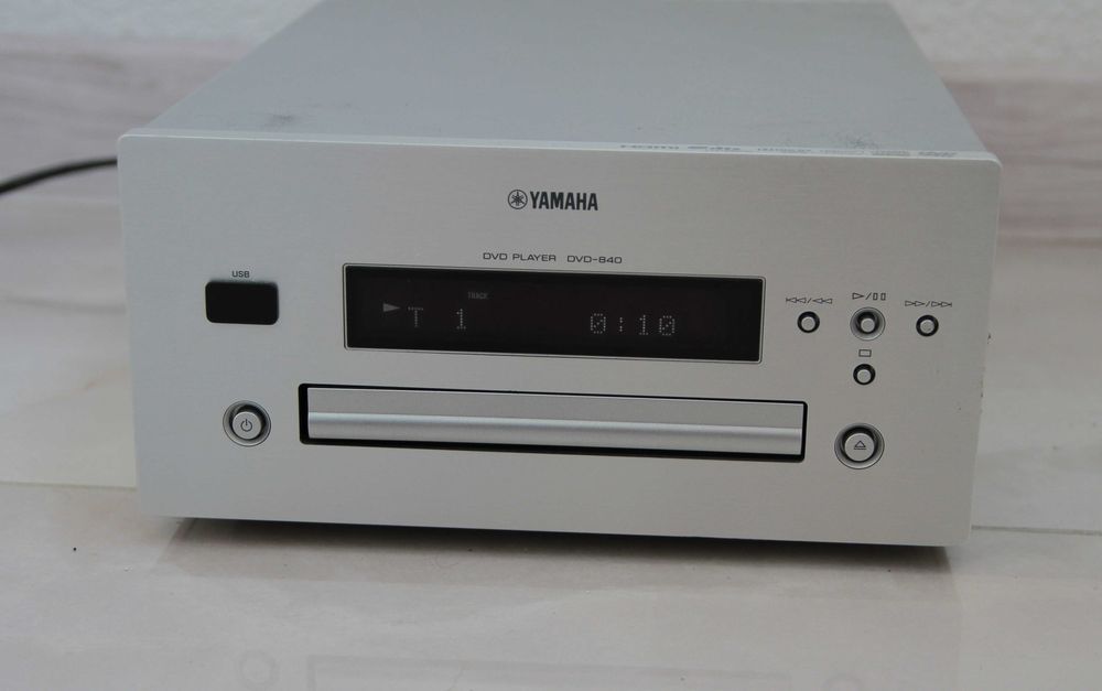 Плеер CD DVD   Yamaha  DVD 840