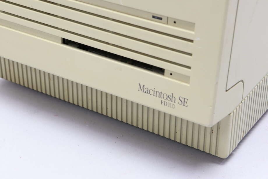 retro computer APPLE macintosh SE FD HD