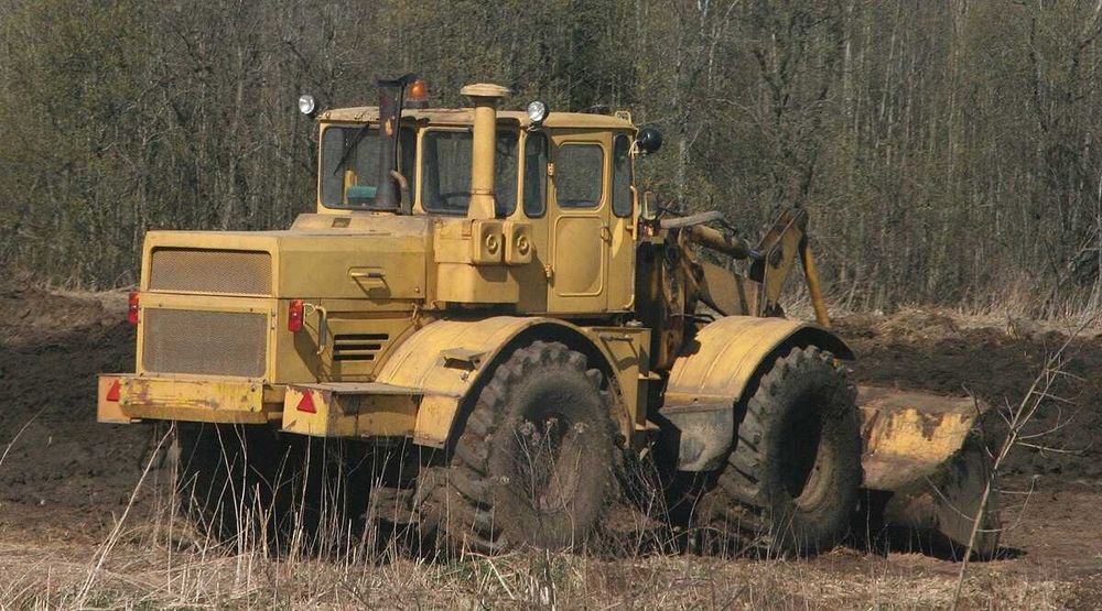 Кабіна трактора К-700 / 701 Кіровець