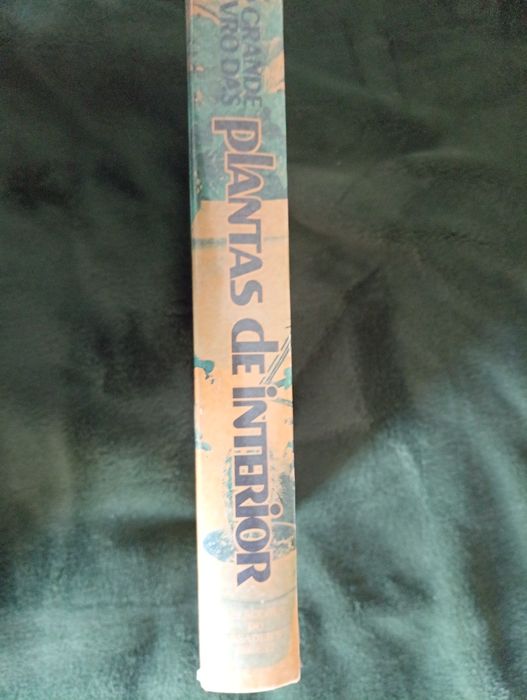 O Grande Livro das Plantas de Interior. Reader’s Digest. 1ª ed - 1982