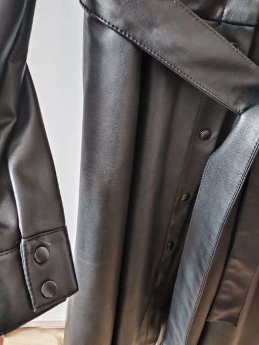 Sukienka z Eko skóry Mohito 38