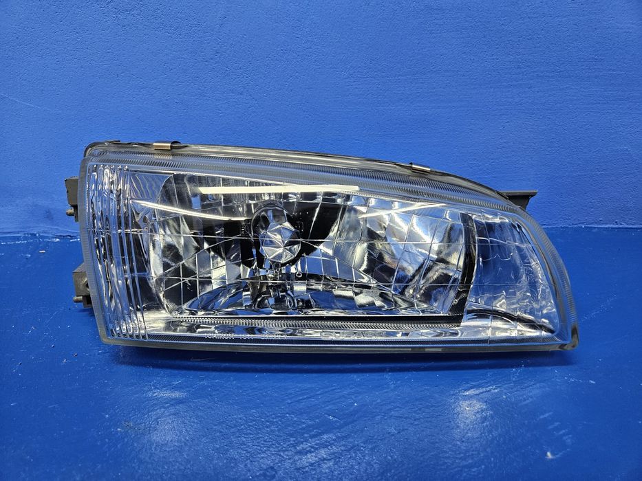 LAMPA przednia prawa SUBARU IMPREZA 99- prawy przód Europa | OEM |