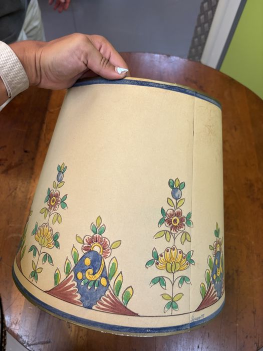 Abajur pintado à mão