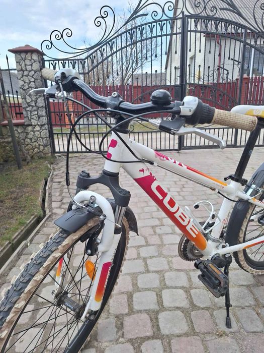 Велосипед cube  24