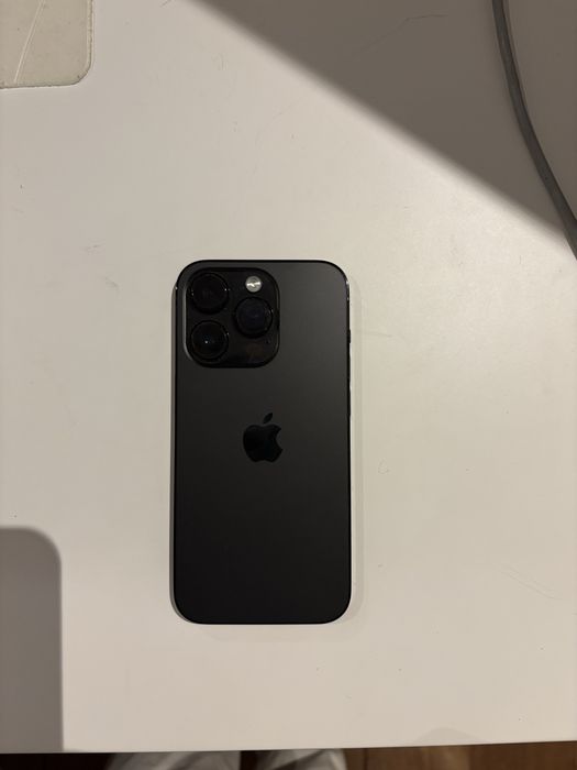 Iphone 14 pro em prefeito estado