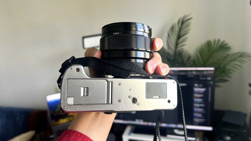 Fujifilm X‑T4 + XF 23 mm f/1.4 + 2 baterias + SD 128 GB