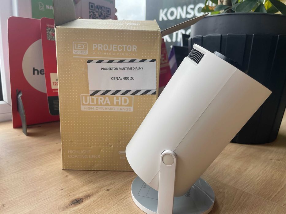 Nowy! Projektor multimedialny, kompaktowy!