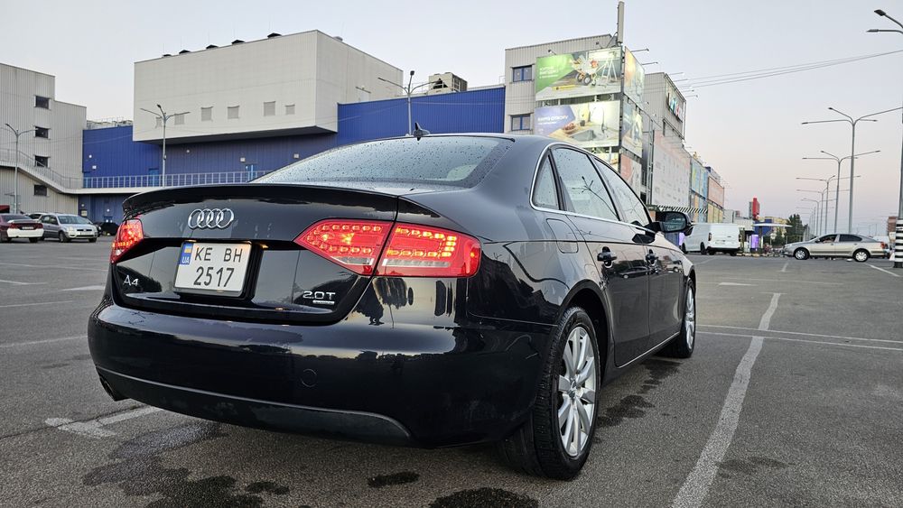 Audi A4 2012 VIN WAUBFAFL2CA116892 фото оголошення 8 з 10